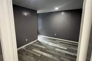 1385 5th Ave, Arnold, PA 15068 - Photo 12