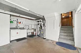 121 Oak Hill Dr, South Strabane, PA 15301 - Photo 32
