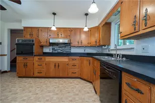 449 Colonial Dr, Monroeville, PA 15146 - Photo 16