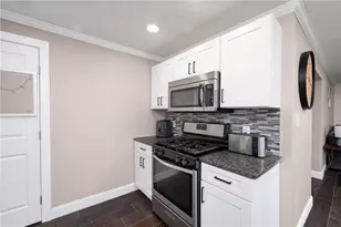 431 Sunset Dr, Center Township, PA 16001 - Photo 14