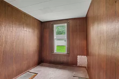 3917 Station Rd, Shenango Township, PA 16101 - Photo 10
