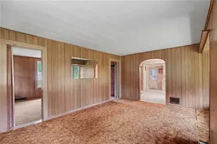 3917 Station Rd, Shenango Township, PA 16101 - Photo 6