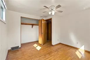 117 Chalet Dr, Pittsburgh, PA 15221 - Photo 20
