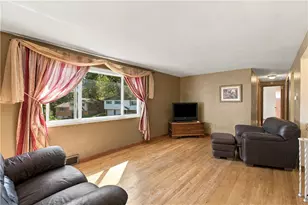 117 Chalet Dr, Pittsburgh, PA 15221 - Photo 4