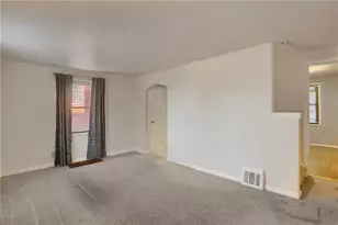 4320 Coleridge St, Pittsburgh, PA 15201 - Photo 10
