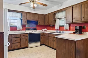 4 Meadow Dr, Derry Township, PA 15650 - Photo 8