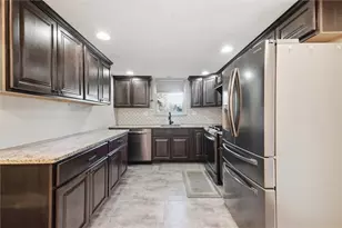 1806 Vollmer Dr, Pittsburgh, PA 15116 - Photo 12