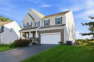 215 Horse Shoe Dr, Findlay Township, PA 15026 - Photo 2