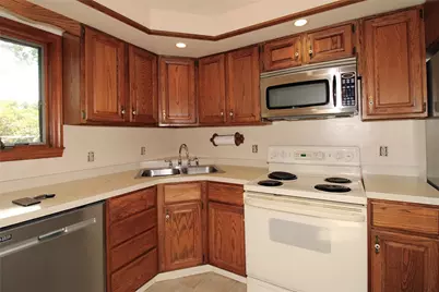 4297 E Barlind Drive, Pittsburgh, PA 15227 - Photo 10
