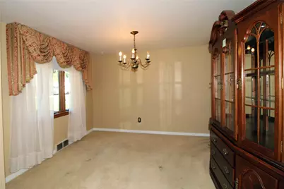4297 E Barlind Drive, Pittsburgh, PA 15227 - Photo 6