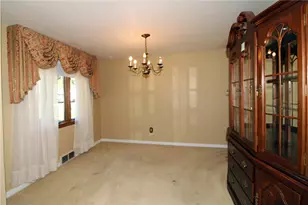 4297 E Barlind Dr, Pittsburgh, PA 15227 - Photo 6