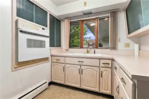 41 Seanor St, Jeannette, PA 15644 - Photo 6