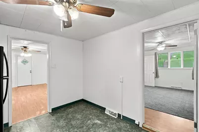 61 State Street, Baden, PA 15005 - Photo 8