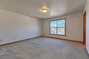 120 Park Ln, Greensburg, PA 15601 - Photo 12