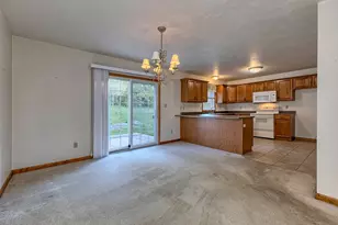 120 Park Ln, Greensburg, PA 15601 - Photo 6