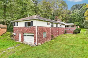 1164 Martin Rd, Conemaugh-Yough Townships, PA 15725 - Photo 6