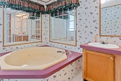347 Calico Run Rd, Wayne Twp, PA 15370 - Photo 20