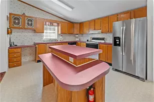 347 Calico Run Rd, Wayne Twp, PA 15370 - Photo 4