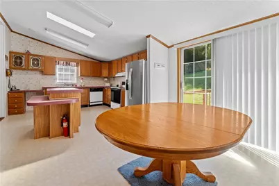 347 Calico Run Rd, Wayne Twp, PA 15370 - Photo 6