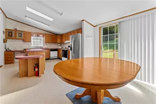 347 Calico Run Rd, Wayne Twp, PA 15370 - Photo 6