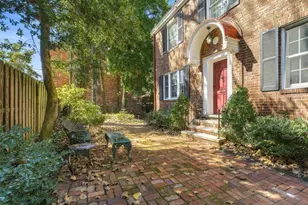 506 Roslyn Pl, Pittsburgh, PA 15232 - Photo 2