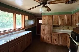 3135 Conway Wallrose Rd, Economy, PA 15005 - Photo 6