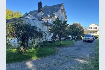 374 Harrison St, Sharon, PA 16146 - Photo 4