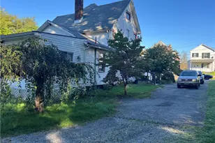 374 Harrison St, Sharon, PA 16146 - Photo 4