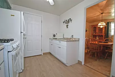 4026 Everlawn St, West Mifflin, PA 15122 - Photo 12