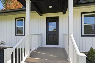 108 Oak St, Slippery Rock, PA 16057 - Photo 2