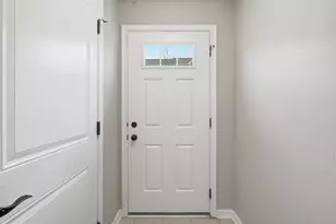 1204 Pointe View Dr, Adams Township, PA 16046 - Photo 2