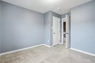 1204 Pointe View Dr, Adams Township, PA 16046 - Photo 34