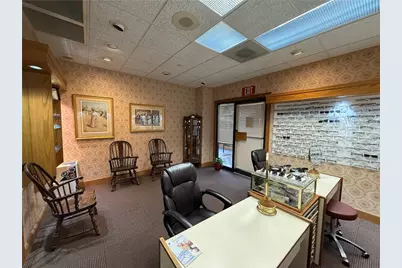 1265 Wayne Avenue #203, White Township, PA 15701 - Photo 4