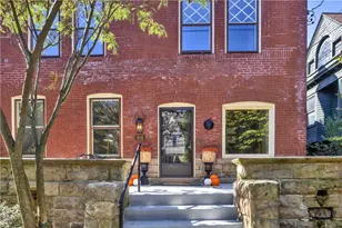 916 College St, Pittsburgh, PA 15232 - Photo 2