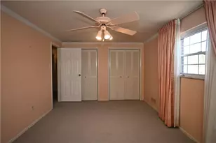 5015 Elmwood Dr, Pittsburgh, PA 15227 - Photo 32