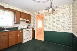 5015 Elmwood Dr, Pittsburgh, PA 15227 - Photo 24
