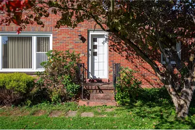 119 Marshall Dr, Twp of But SW, PA 16053 - Photo 4