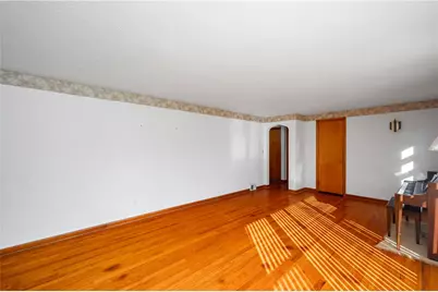 119 Marshall Dr, Twp of But SW, PA 16053 - Photo 8