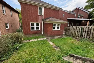 2308 Starkamp St, Pittsburgh, PA 15226 - Photo 2