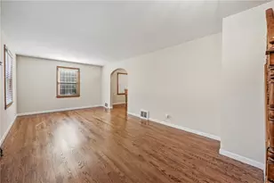 274 S Oakdale Ave, Hermitage, PA 16148 - Photo 8