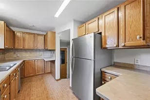 274 S Oakdale Ave, Hermitage, PA 16148 - Photo 16