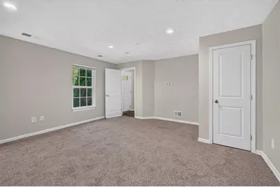 228 Thornapple Ln, Cranberry Township, PA 16066 - Photo 8