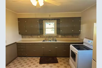 174 Chew St, Wayne Township, PA 16157 - Photo 10