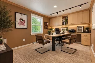 821 Jonathan Dr, Bethel Park, PA 15102 - Photo 22