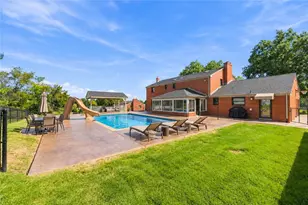 821 Jonathan Dr, Bethel Park, PA 15102 - Photo 26