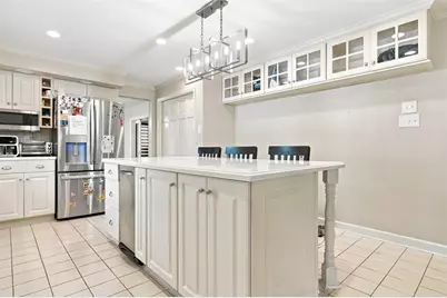 821 Jonathan Dr, Bethel Park, PA 15102 - Photo 8