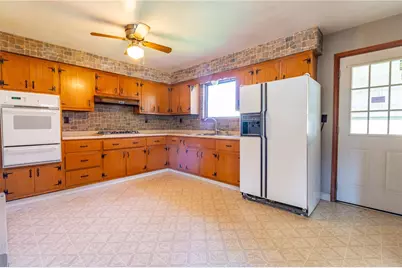 323 Indiana Ave, Avonmore, PA 15618 - Photo 4