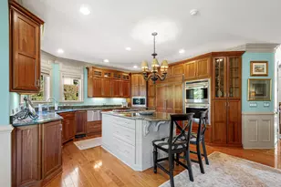 1085 St Mellion Dr, Collier Township, PA 15142 - Photo 20