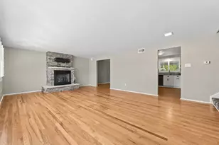 305 Rawley Dr, Pittsburgh, PA 15243 - Photo 10