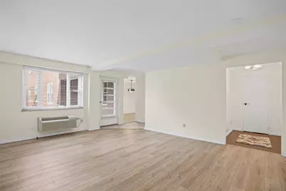 4601 Fifth #521, Pittsburgh, PA 15213 - Photo 6
